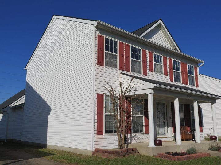 Property Photo: 2487 Rosecrest Street OH 43123