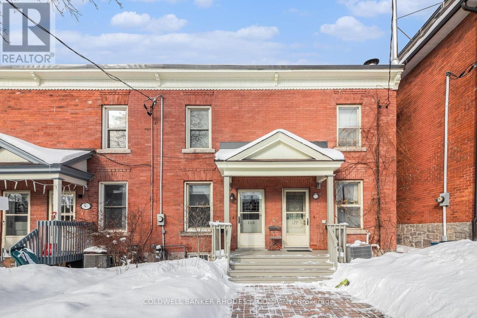 Property Photo:  129 Elm Street  ON K1R 6N4 