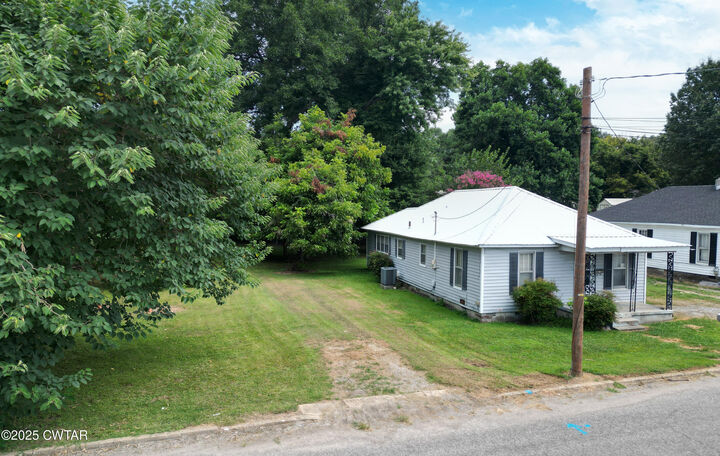 Property Photo:  1518 E Wheeler Street  TN 38024 
