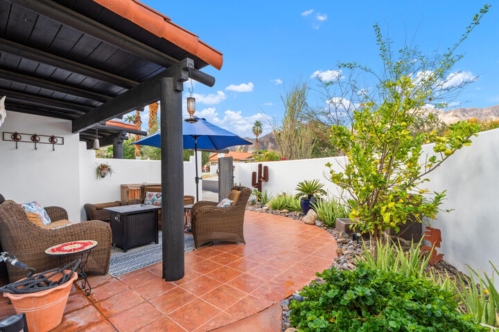 Property Photo:  54510 Avenida Alvarado  CA 92253 