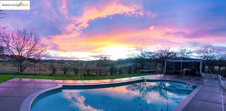 Property Photo:  10200 Bell Mooney Rd.  CA 95327 