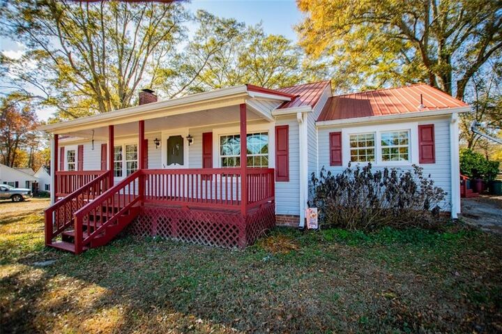 Property Photo: 16 Garrett Avenue GA 30110