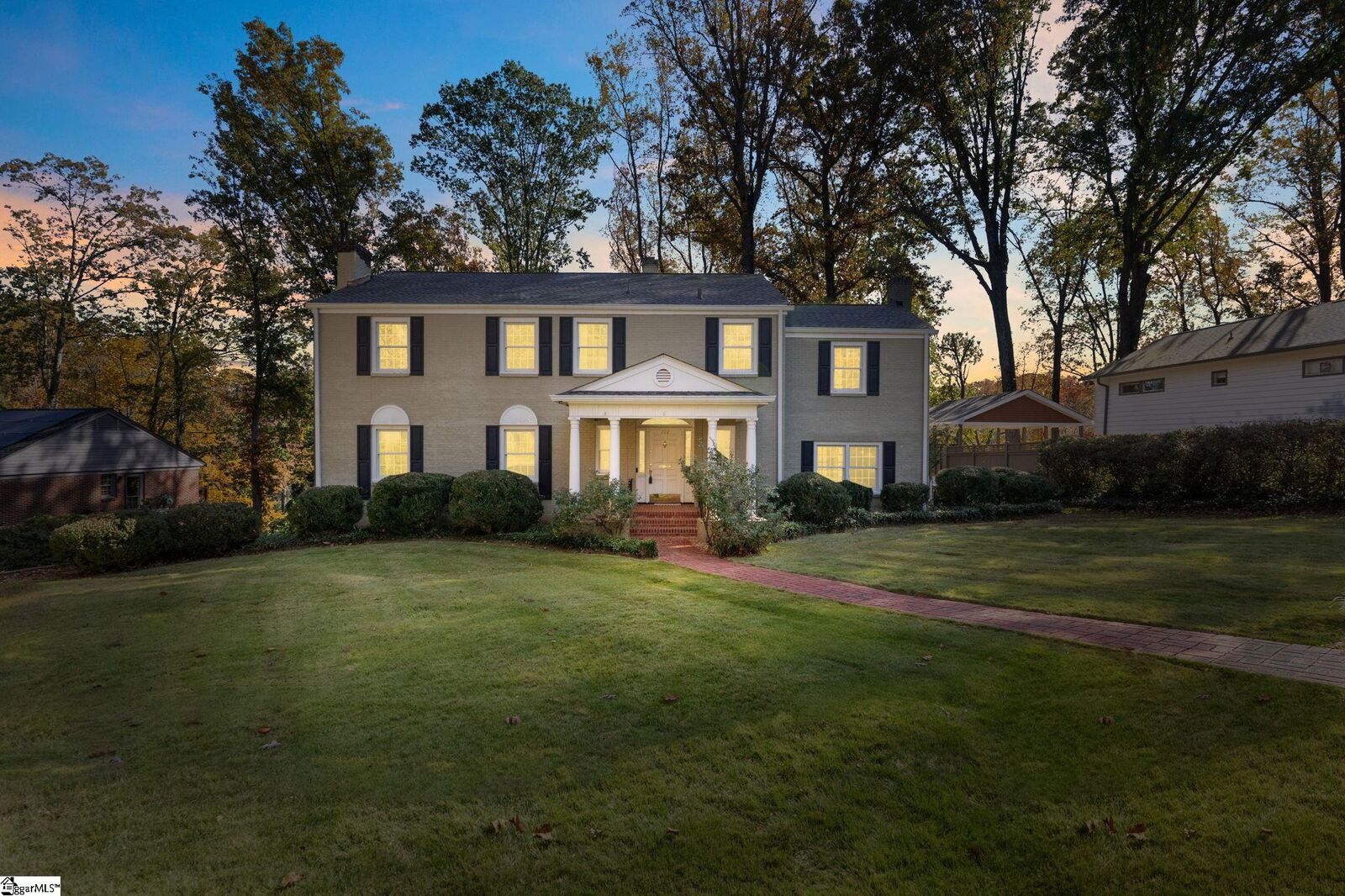 Property Photo:  122 Lakecrest Drive  SC 29609 