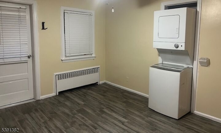 Property Photo: 3 Freeman Pl NJ 07110