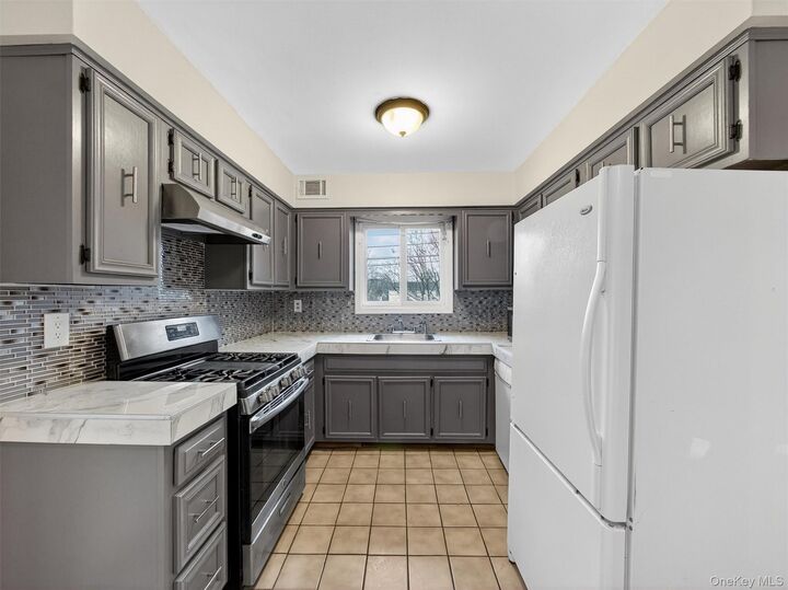 Property Photo:  69 Gerow Avenue  NY 10977 