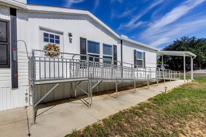 Property Photo:  15061 Brookridge Boulevard  FL 34613 