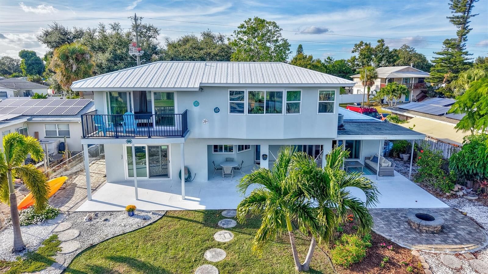 Property Photo:  4400 Beach Drive SE  FL 33705 