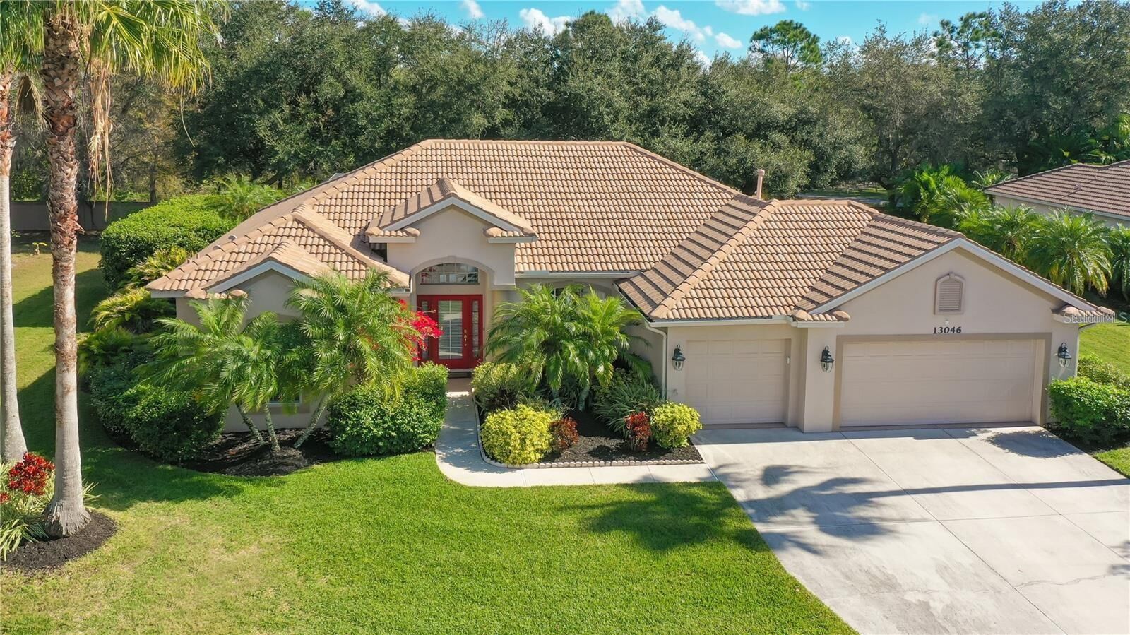 Property Photo:  13046 Peregrin Circle  FL 34212 