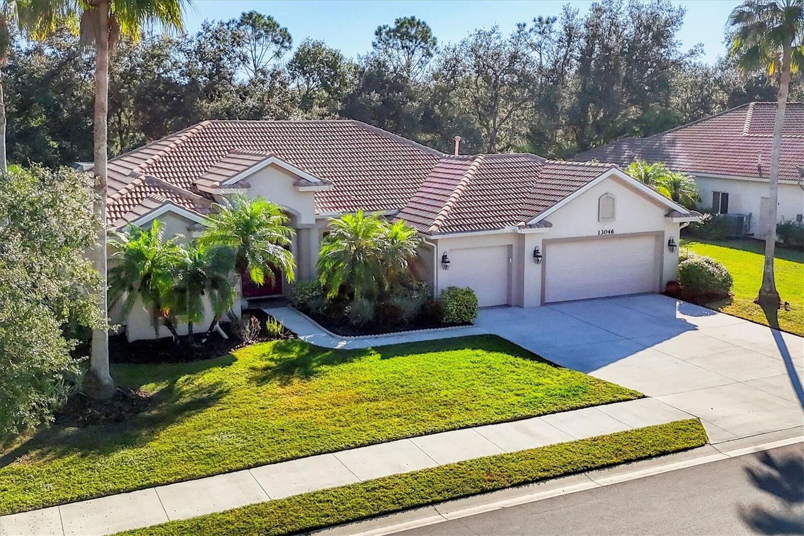 Property Photo: 13046 Peregrin Circle FL 34212