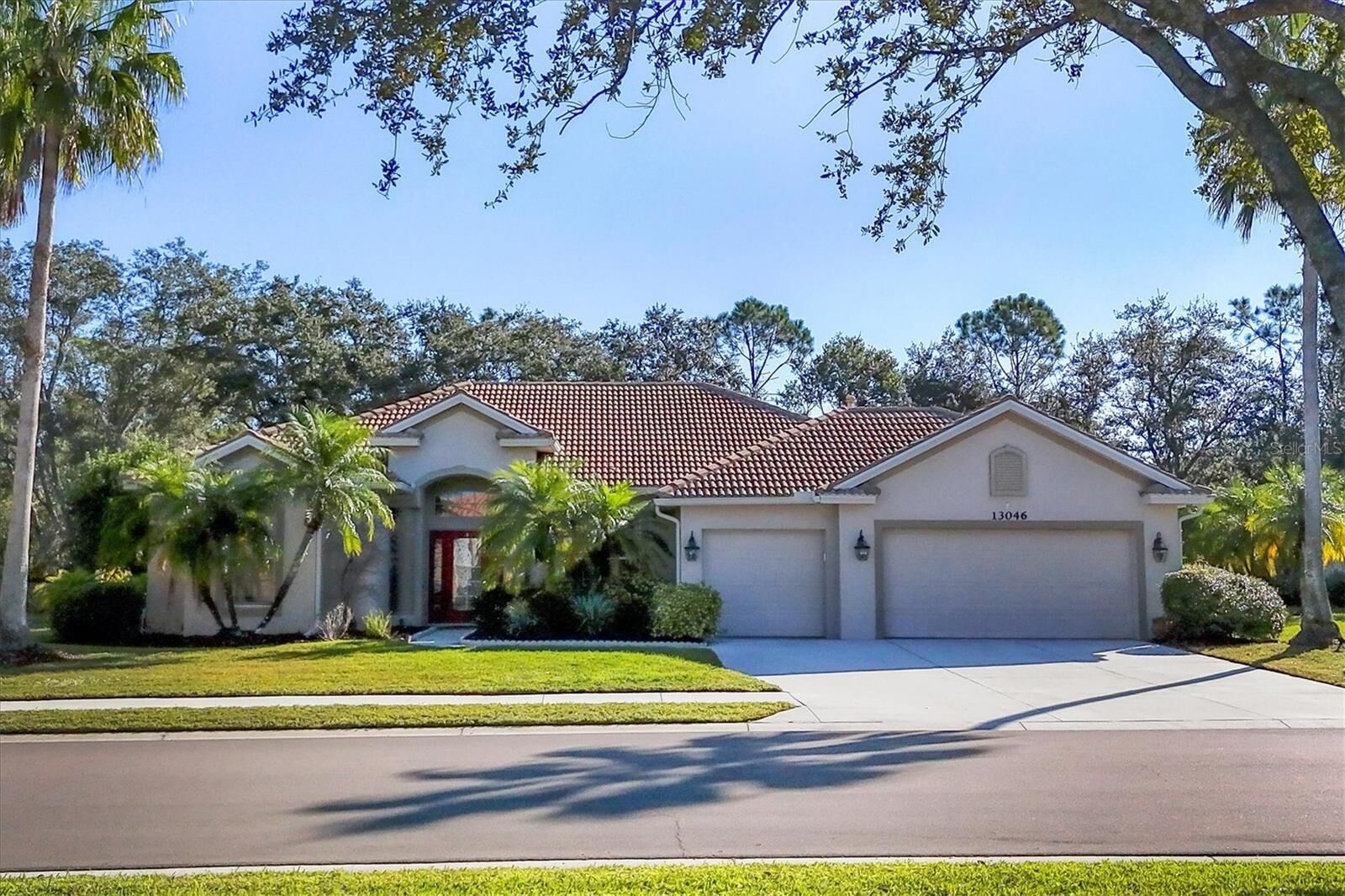 Property Photo:  13046 Peregrin Circle  FL 34212 