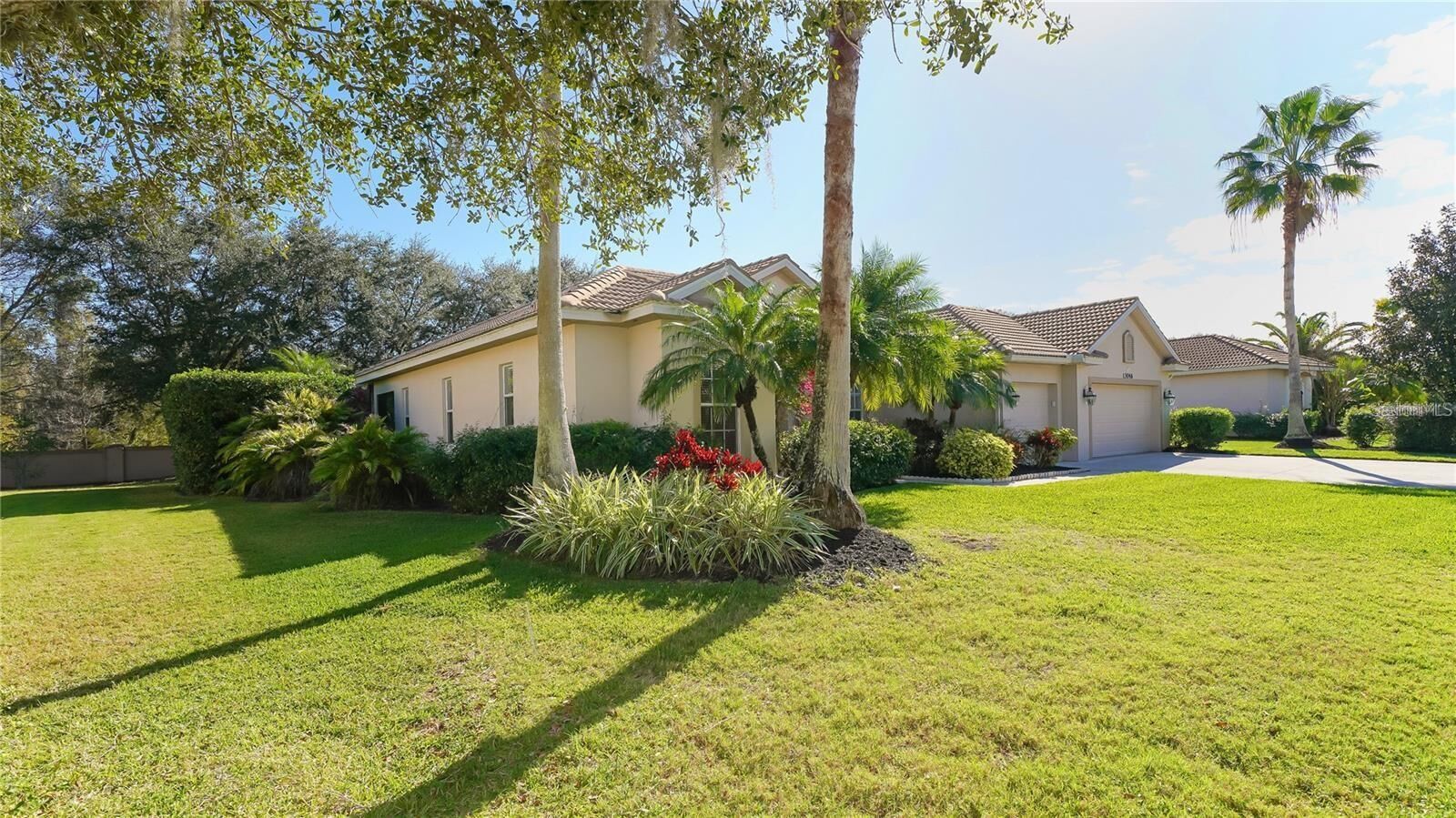 Property Photo:  13046 Peregrin Circle  FL 34212 