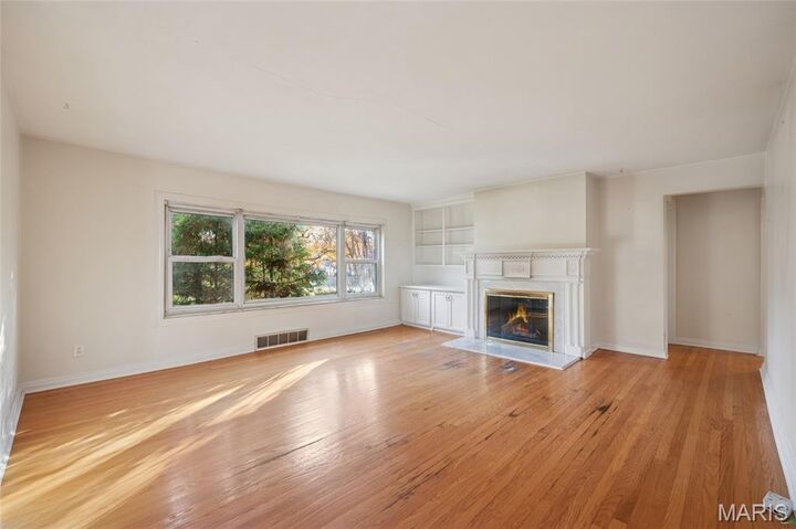 Property Photo:  1463 Ronald Drive  MO 63119 