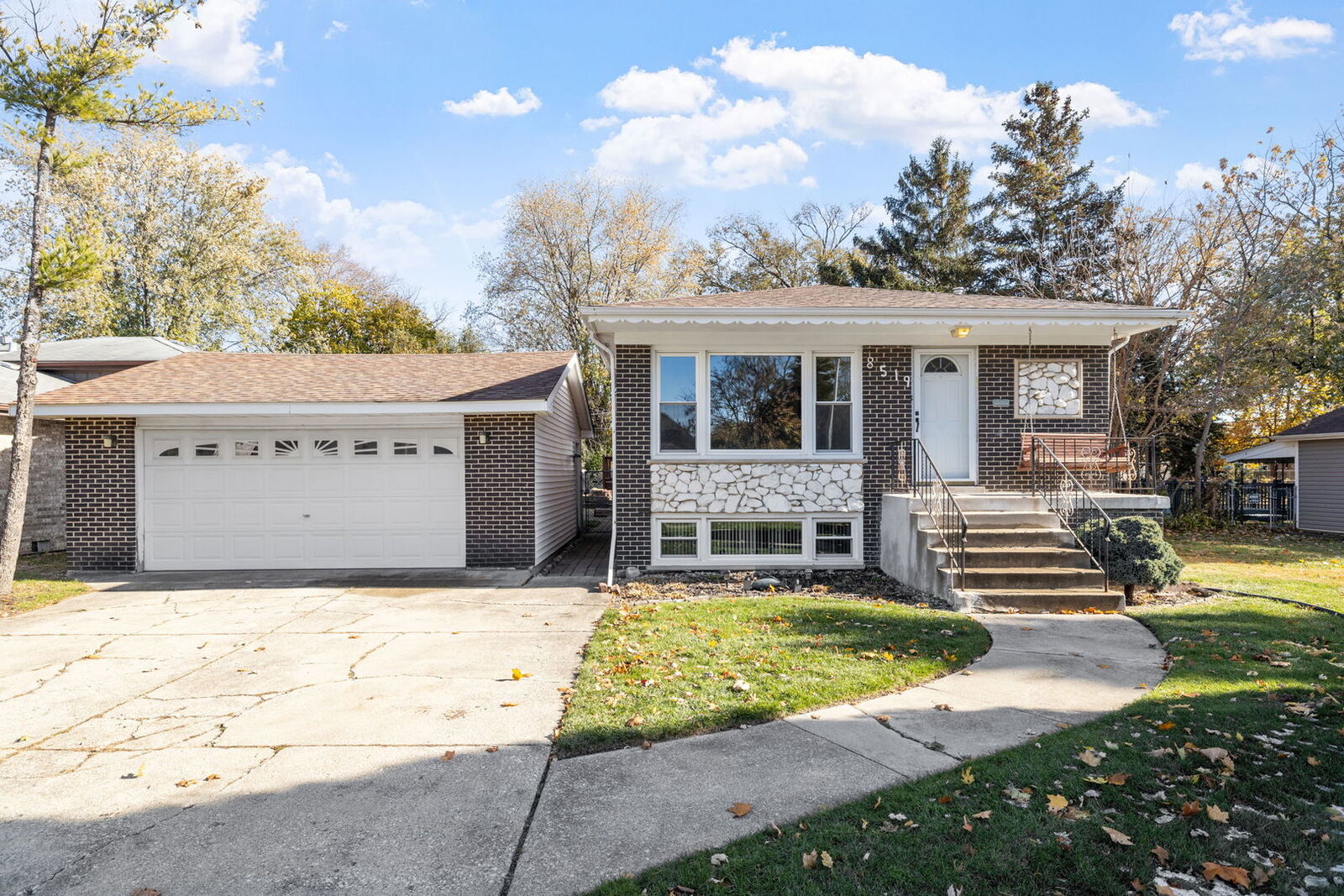 Property Photo:  8519 Lorel Avenue  IL 60459 