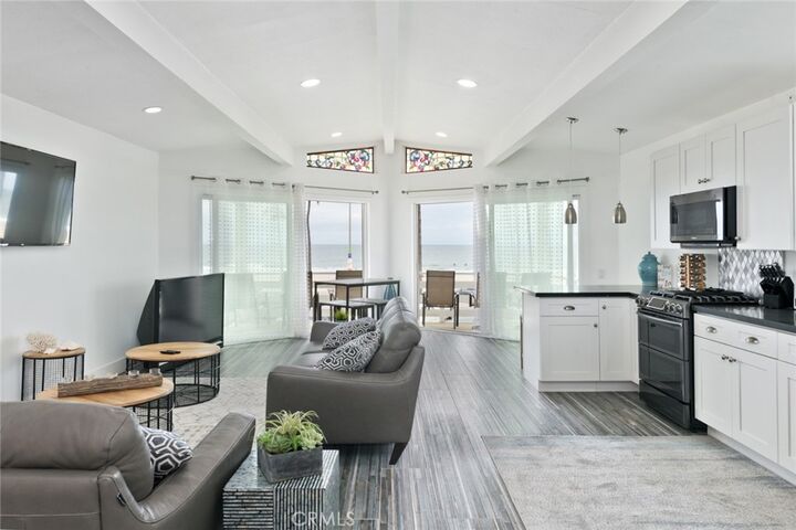 Property Photo: 2212 W Oceanfront CA 92663