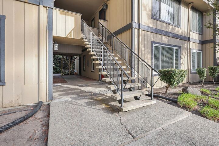 Property Photo:  6724 Plymouth Road 101  CA 95207 