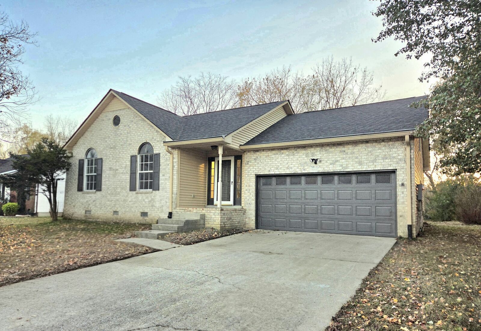 Property Photo: 2328 Riverway Dr TN 37138