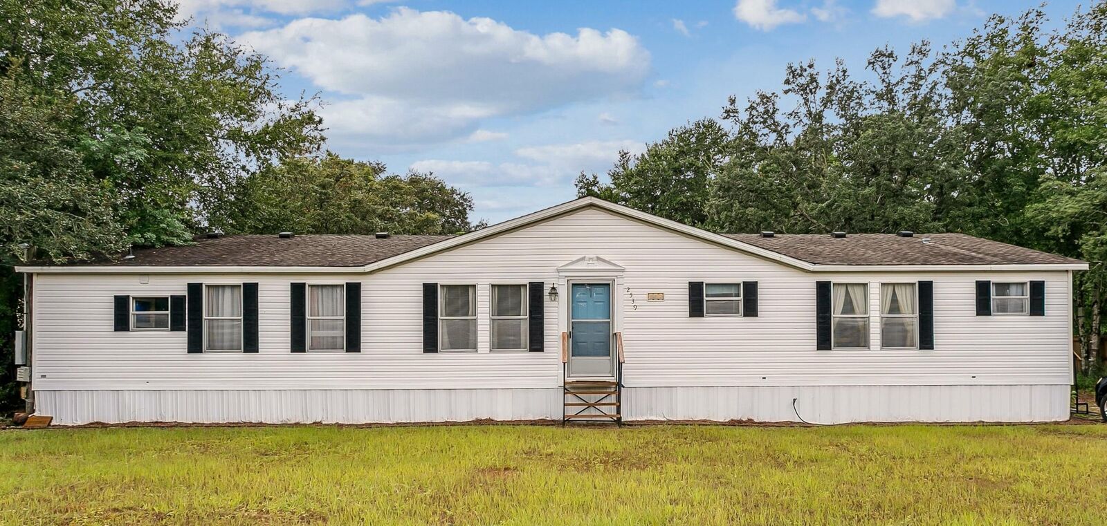 Property Photo:  2539 Andorra Street  FL 32566 