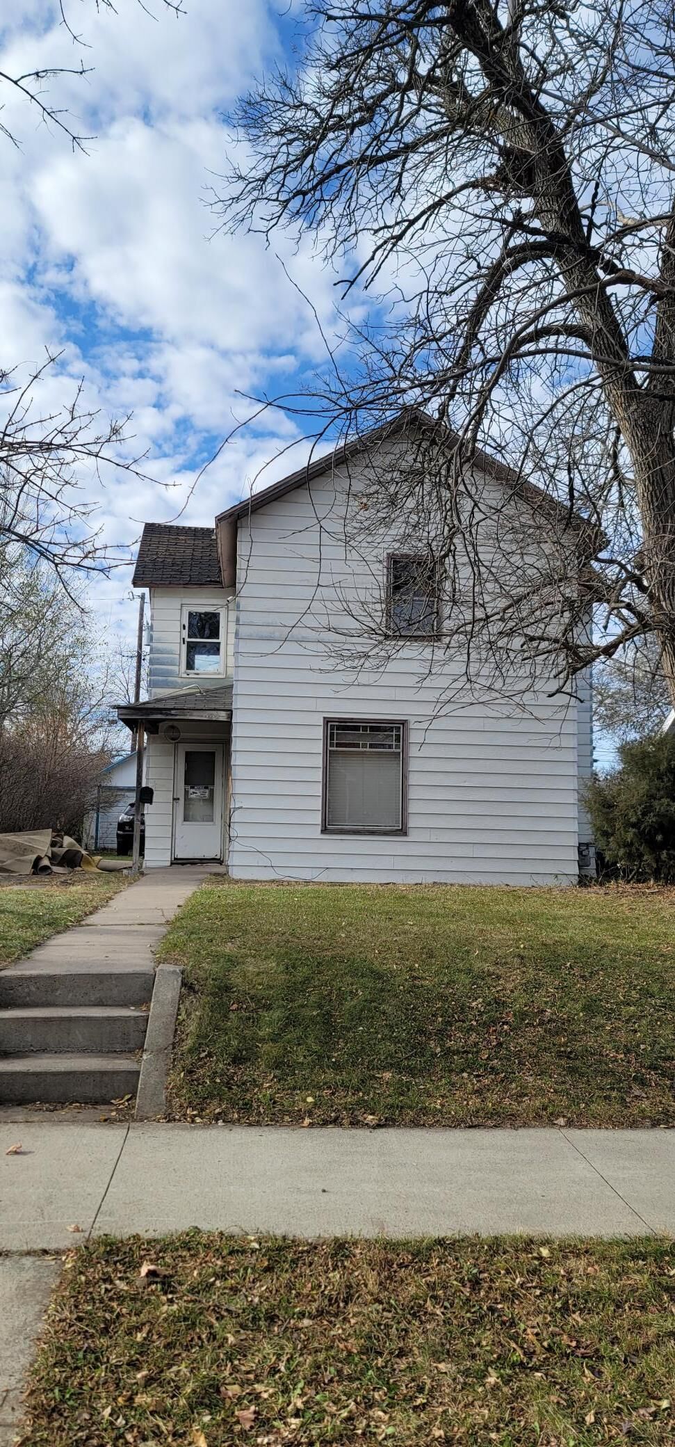Property Photo: 433 22nd Avenue N MN 56303