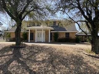 Property Photo:  523 Softwood Drive  TX 75137 