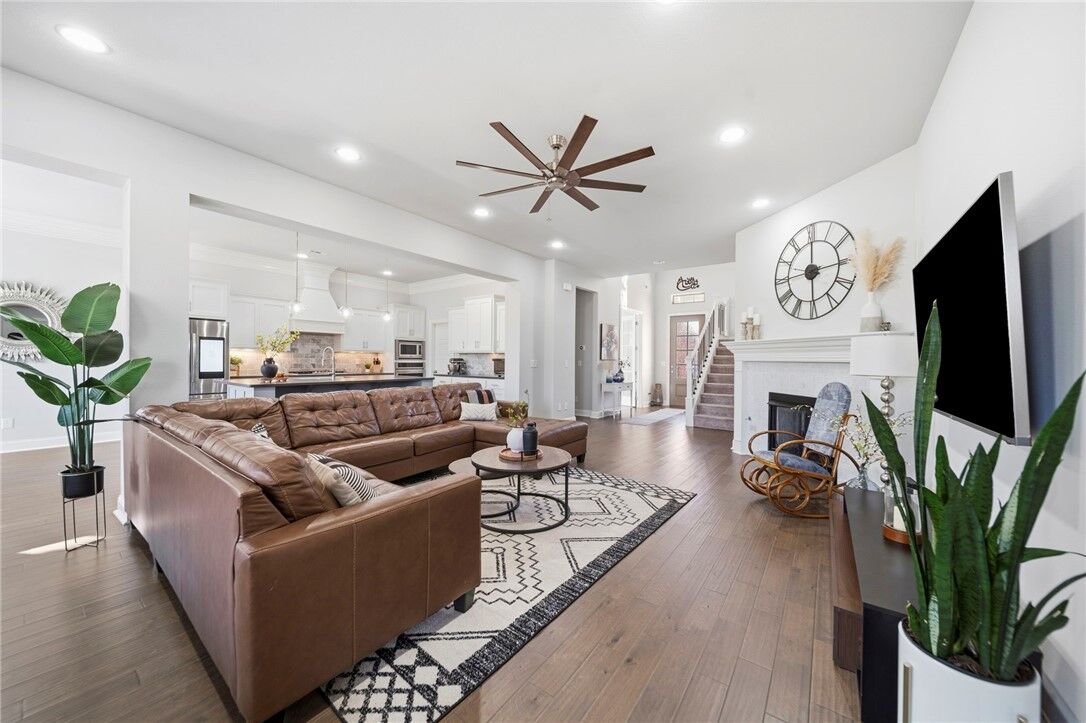 Property Photo:  1570 Lexington Place  AR 72719 