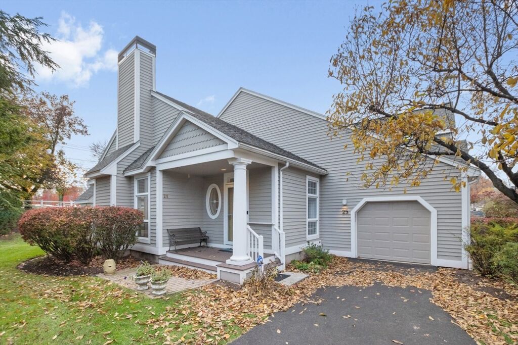 Property Photo:  15 Kings Way 25  MA 02451 