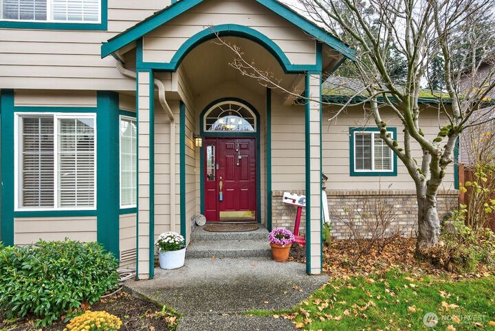 Property Photo: 28111 82nd Drive NW WA 98292