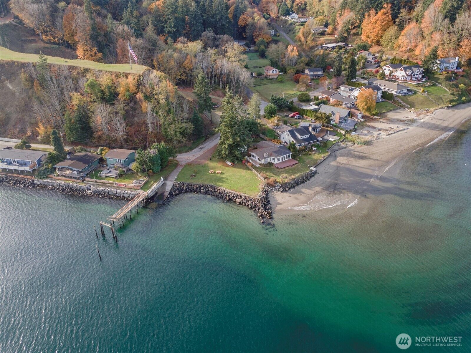 Property Photo: 13277 Shoreline Drive SE WA 98359