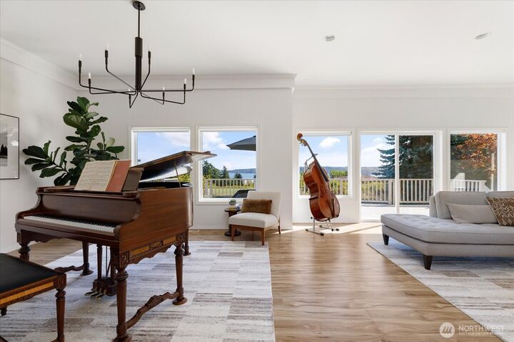 Property Photo: 1365 Arnold Road WA 98277