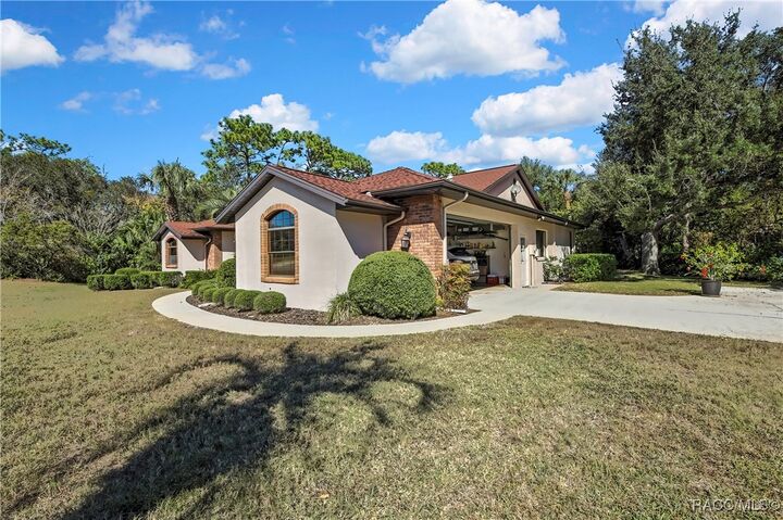 Property Photo:  35 & 37 Hackberry Drive  FL 34446 