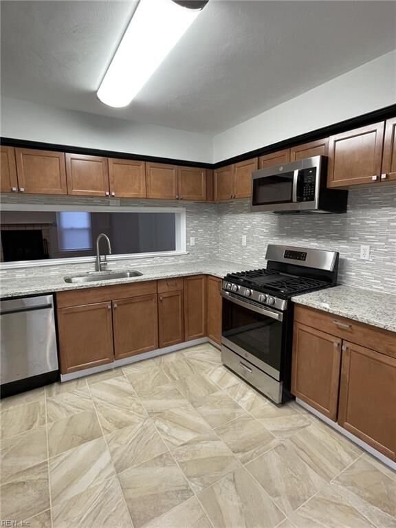 Property Photo:  5526 Finespun Last  VA 23455 