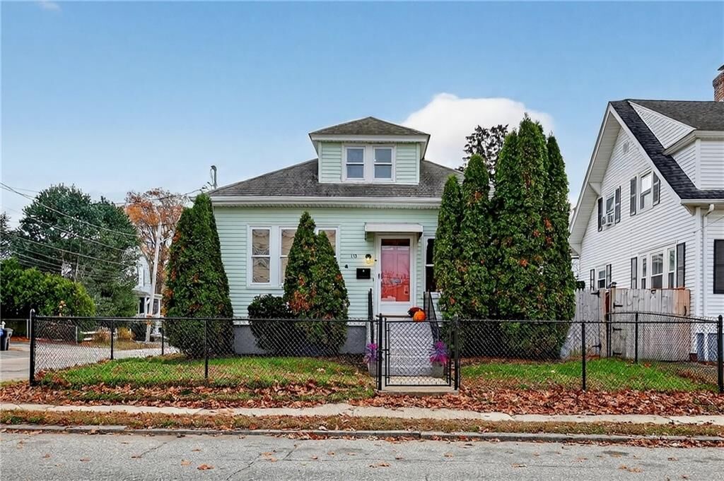 Property Photo:  112 Villa Avenue  RI 02905 