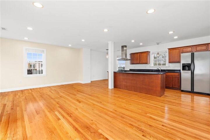 Property Photo:  58 Sutton Street 6  RI 02903 