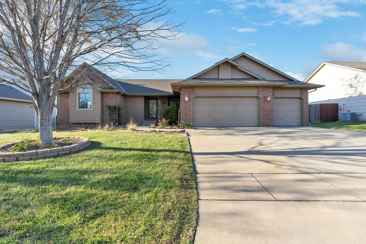 Photo de la propriété: 9506 E Elmwood St KS 67207