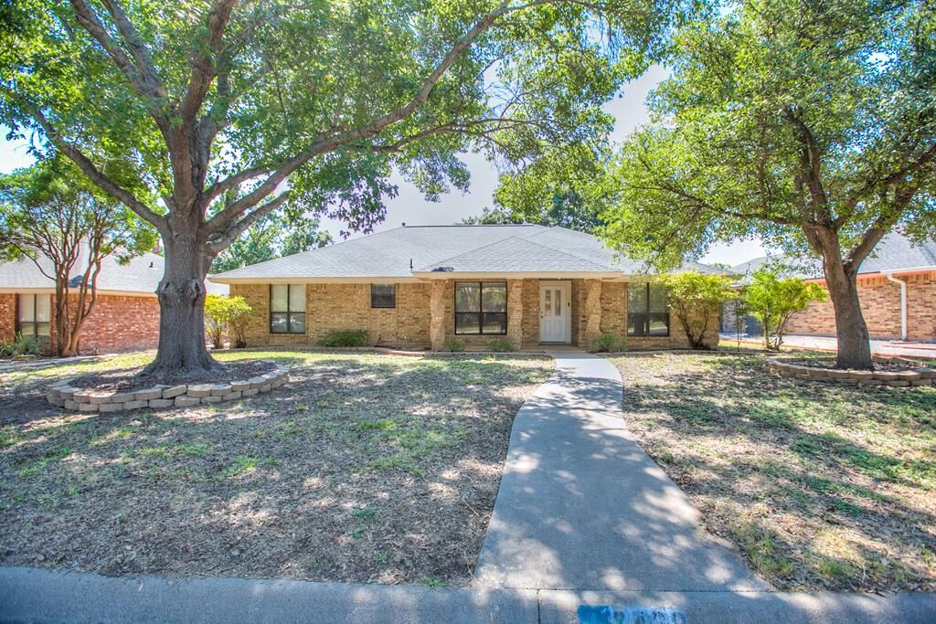 Property Photo:  3429 Cedarhill Dr  TX 76904 