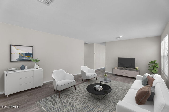 Property Photo:  2810 W San Carlos Lane  AZ 85144 