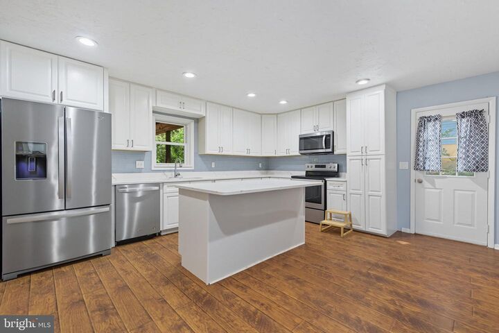 2180 Harpoon Drive  Stafford VA 22554 photo