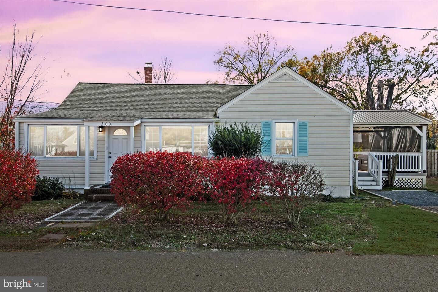 Property Photo: 300 Weems VA 22443