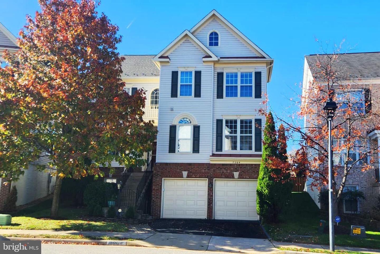 Property Photo: 7204 Lyndam Hill Circle VA 22079