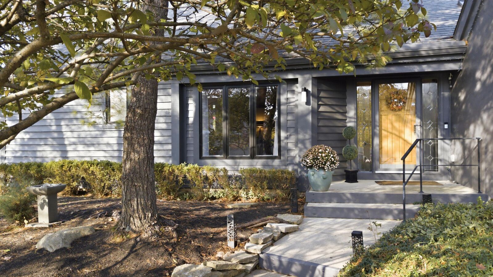 Property Photo:  2248 Sandover Road  OH 43220 