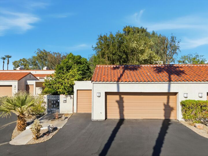 Property Photo: 925 Inverness Drive CA 92270