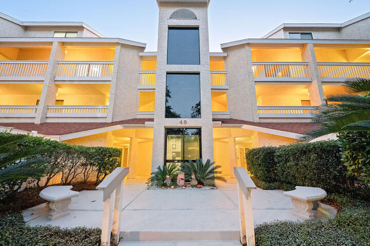 Property Photo: 48 Marina Cove Drive 302A FL 32578