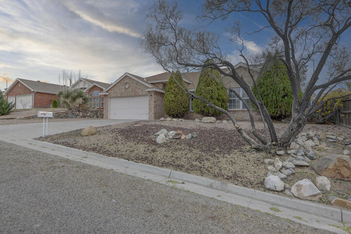 Property Photo:  12 Juniper Place  NM 87031 
