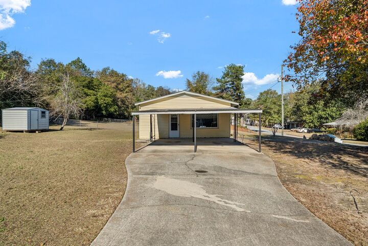 Property Photo: 905 Bethune Court GA 31907