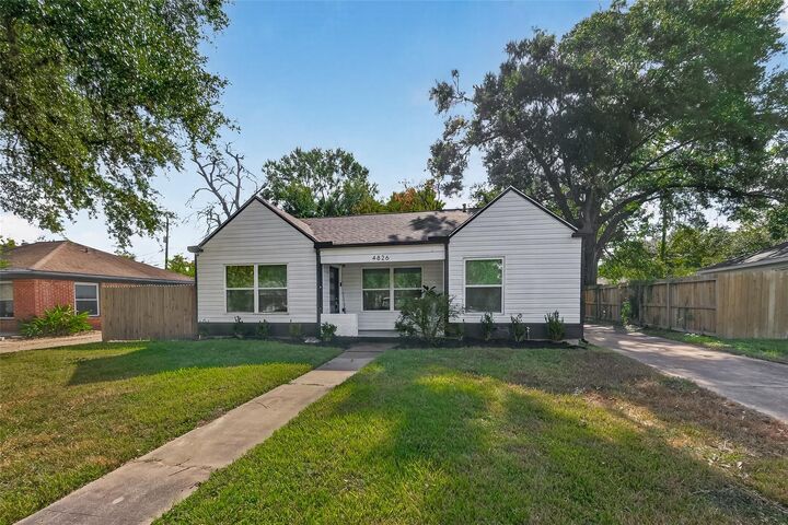 Property Photo:  4826 Ventura Lane  TX 77021 