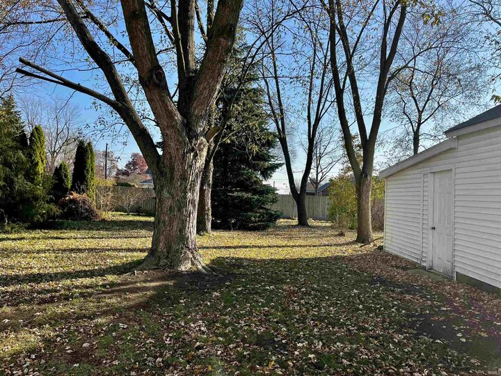 Property Photo: 207 Mill Street IN 46773-9341