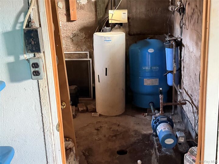 Property Photo:  16 Maple Avenue  NY 10994 