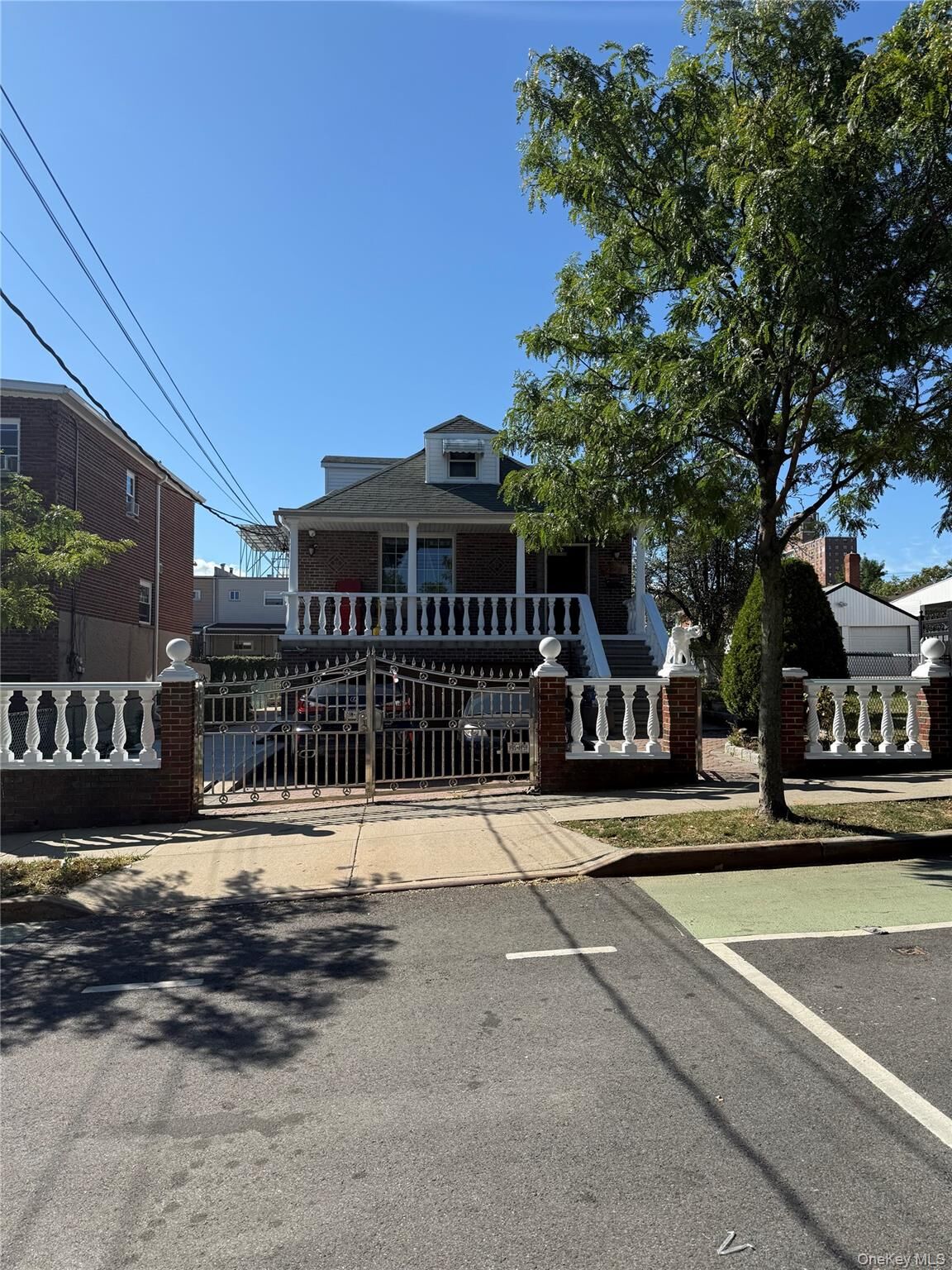 Property Photo:  2224 Lafayette Avenue  NY 10473 