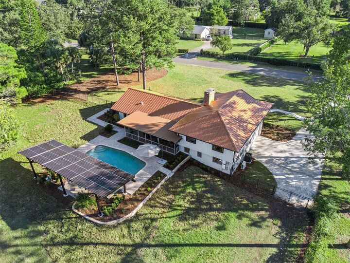 Property Photo: 317 Forest Trail FL 32765