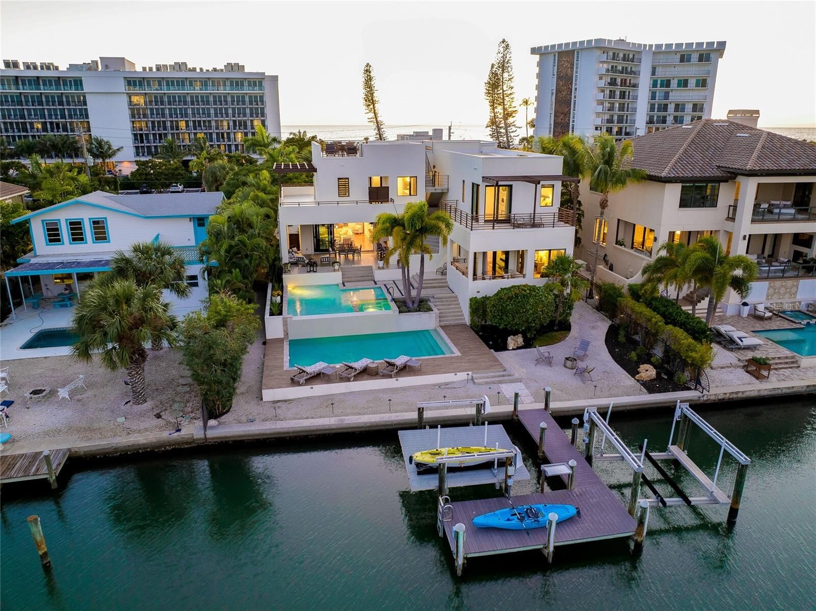 Property Photo: 161 S Polk Drive FL 34236