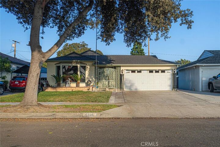 5606 Bellflower  Lakewood CA 90713 photo